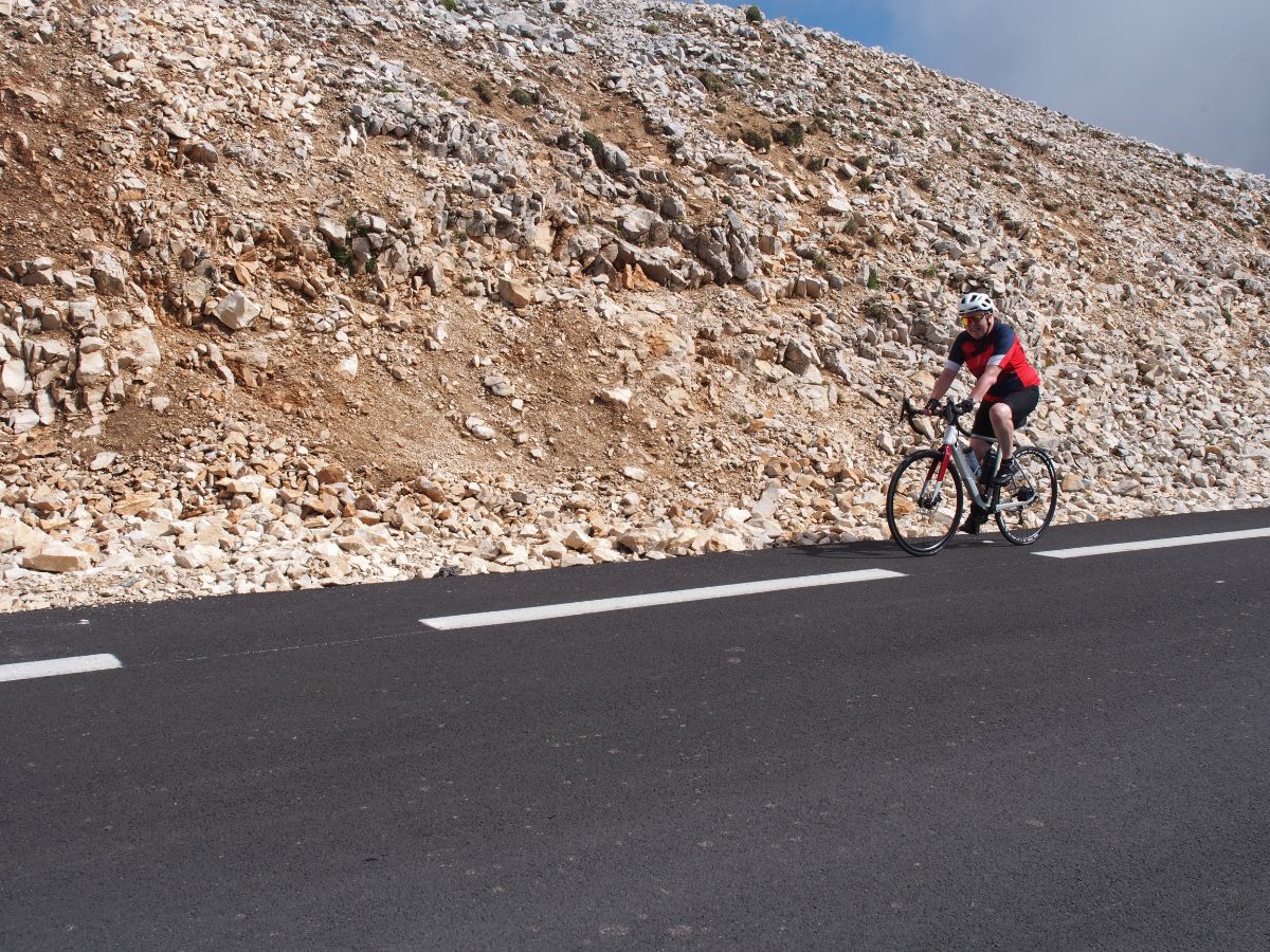 MV 10 me closing on the top